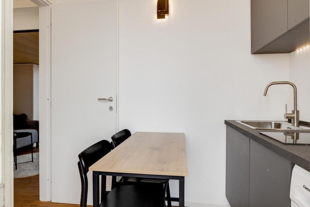 Homeby, Cozy Penthouse Apartment Milão Exterior foto